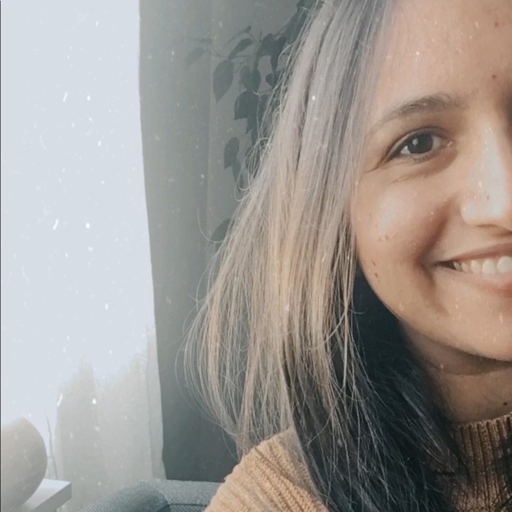 Meet your Posher, Danielle